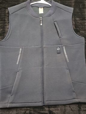 BMW Men's Dark Navy Zip-Front Performance Vest